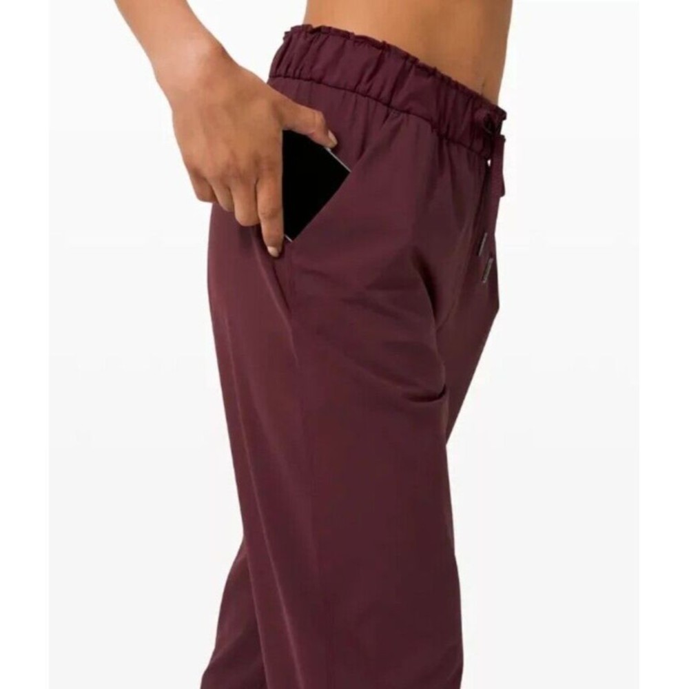 LULULEMON Keep Moving Pant 7/8 High-Rise Cassis Women's 2 W5CWDS Elastic Waist - Picture 7 of 8